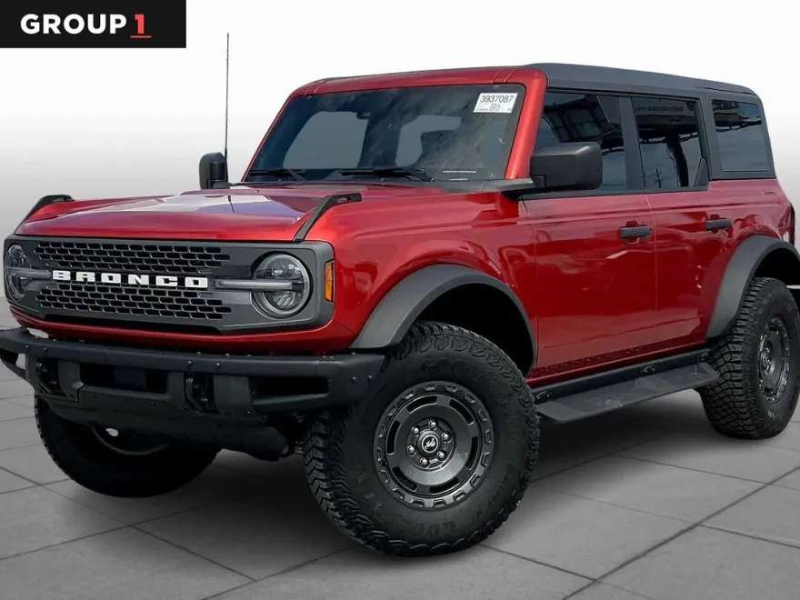 2024 Ford Bronco Badlands photo 1