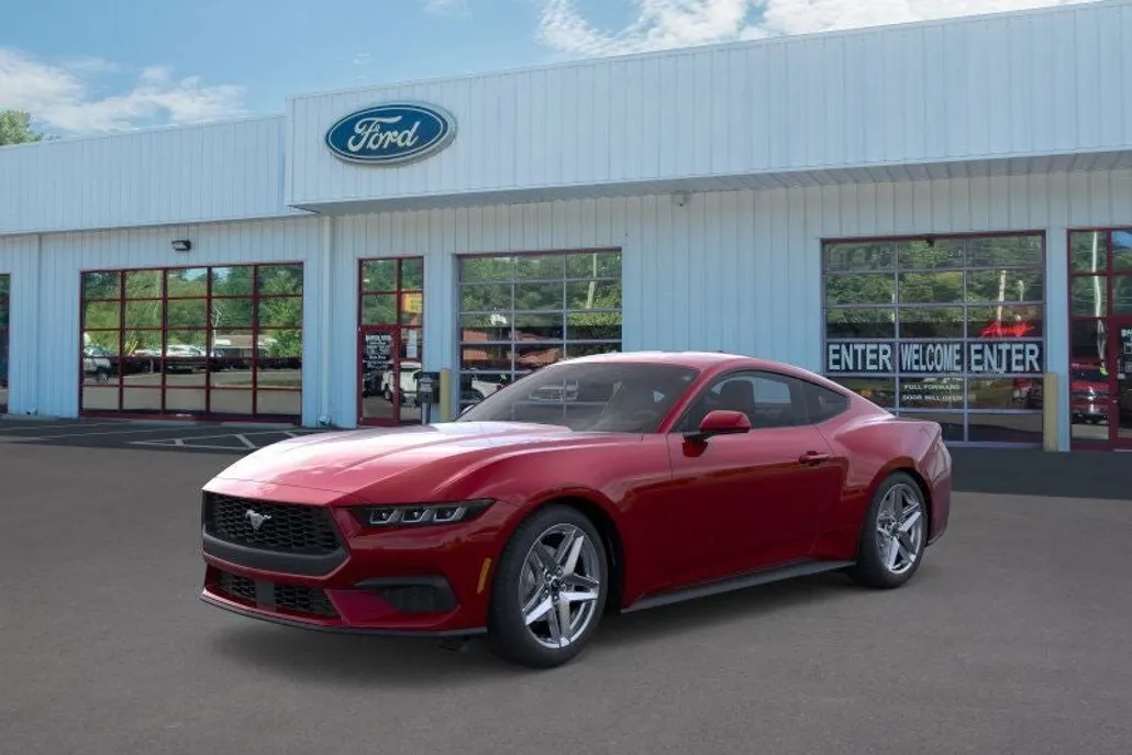 2025 Ford Mustang EcoBoost photo 1