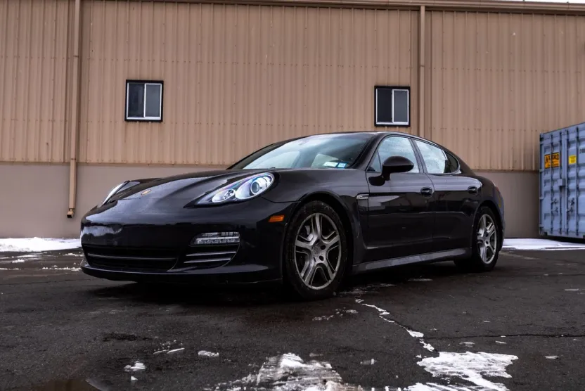 2011 Porsche Panamera S photo 1