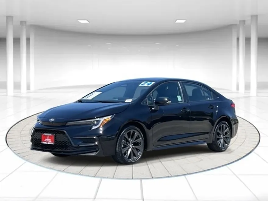 2024 Toyota Corolla SE photo 1