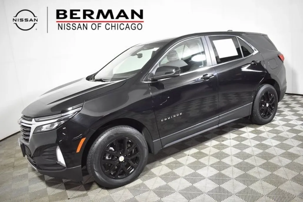 2023 Chevrolet Equinox LT photo 1