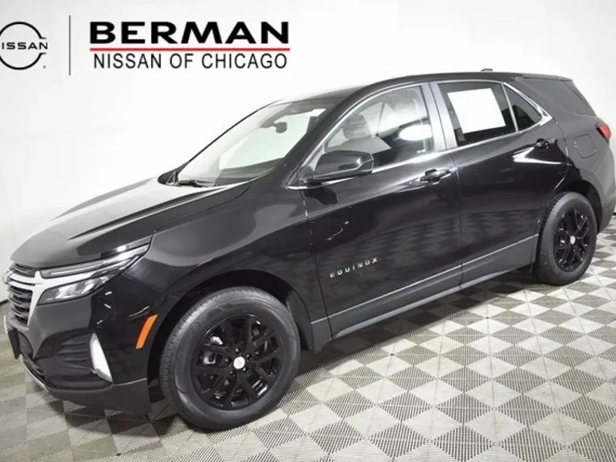 2023 Chevrolet Equinox LT photo 1