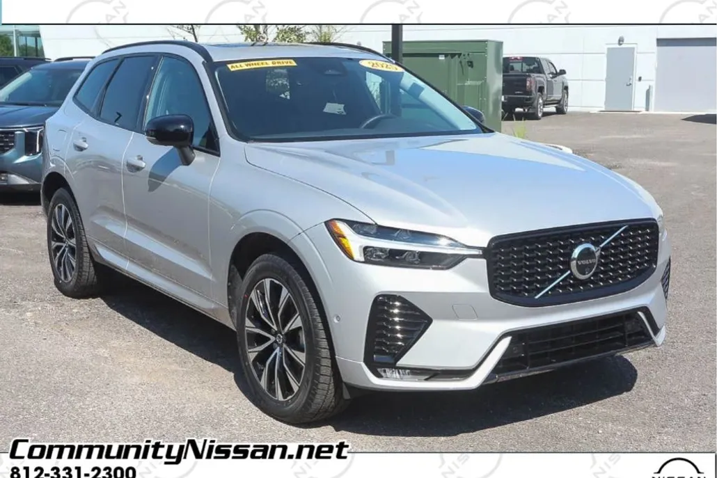 2025 Volvo XC60 B5 Plus photo 1