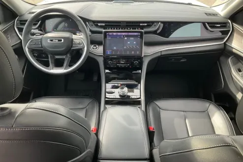 2023 Jeep Cherokee 4xe photo 3