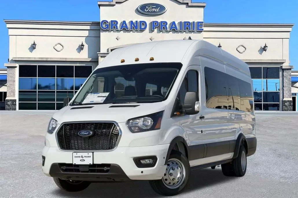 2025 Ford Transit photo 1
