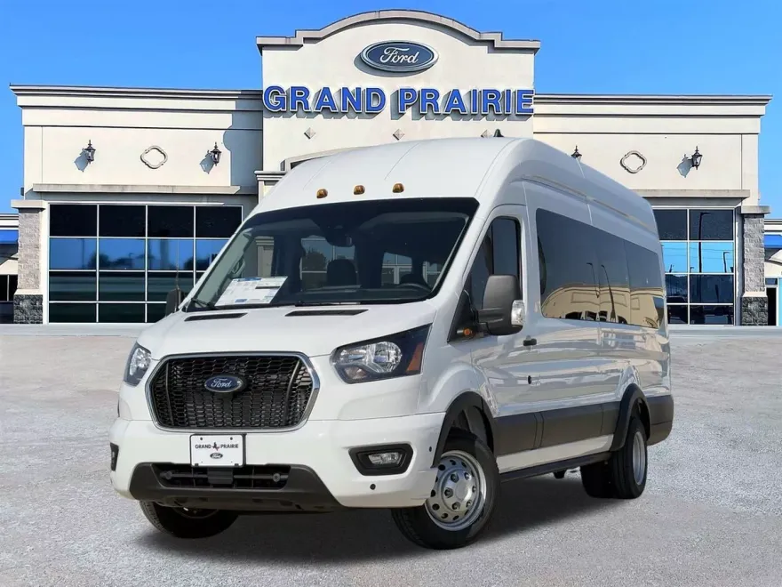 2025 Ford Transit photo 1