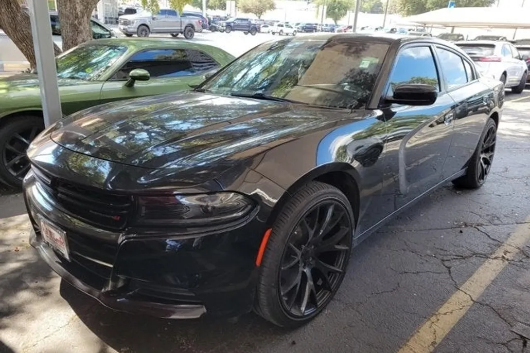 2022 Dodge Charger SXT photo 1
