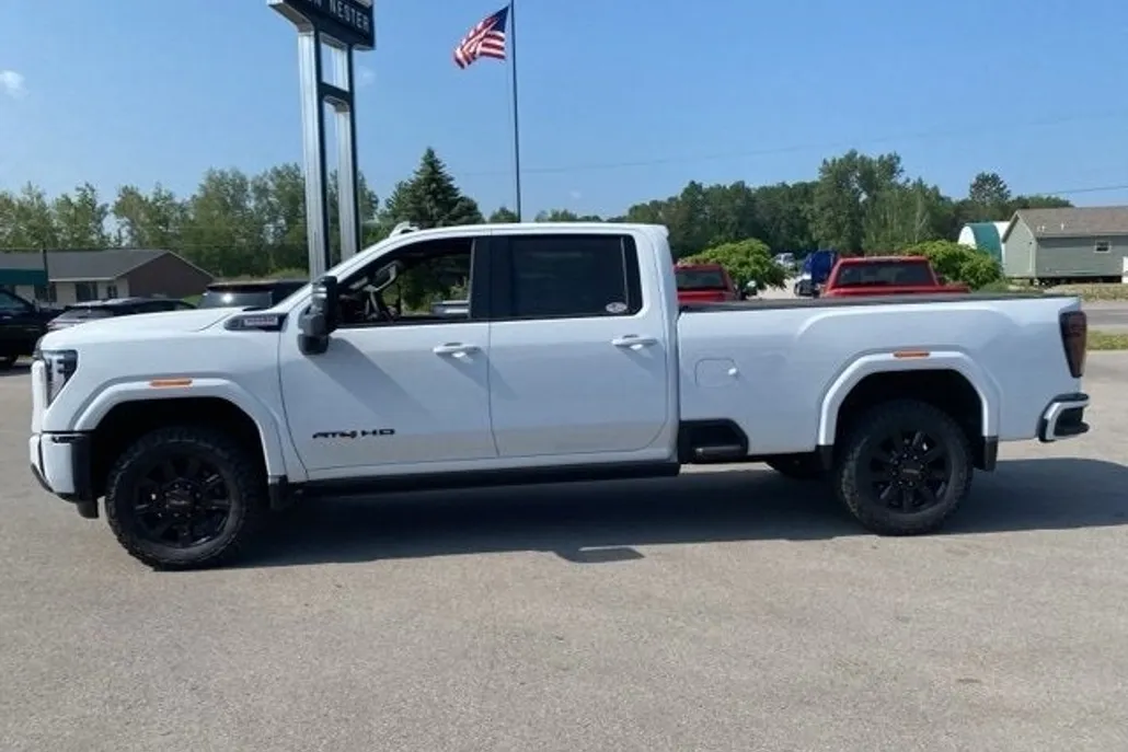 2025 Gmc Sierra 2500 HD AT4 photo 1