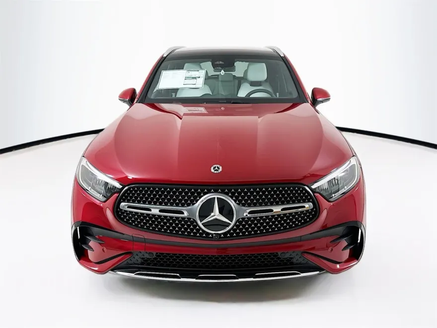 2026 Mercedes Benz GLC 300 4MATIC photo 1