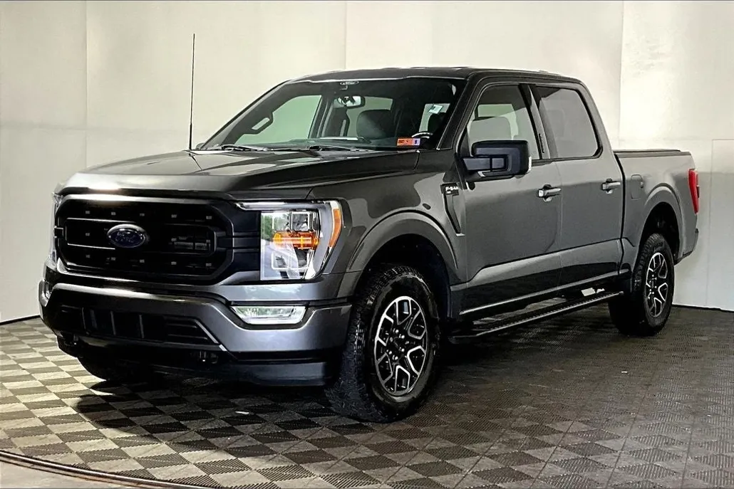 2022 Ford F-150 XLT photo 1