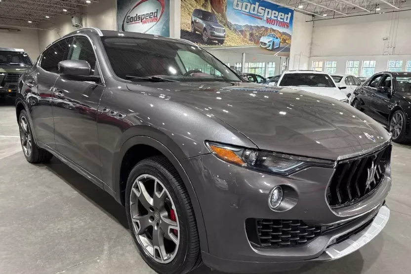 2017 Maserati Levante photo 1