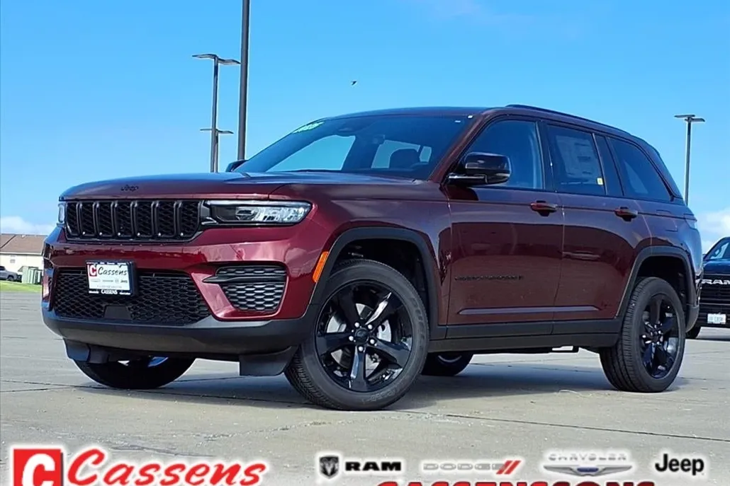 2025 Jeep Grand Cherokee Altitude X photo 1