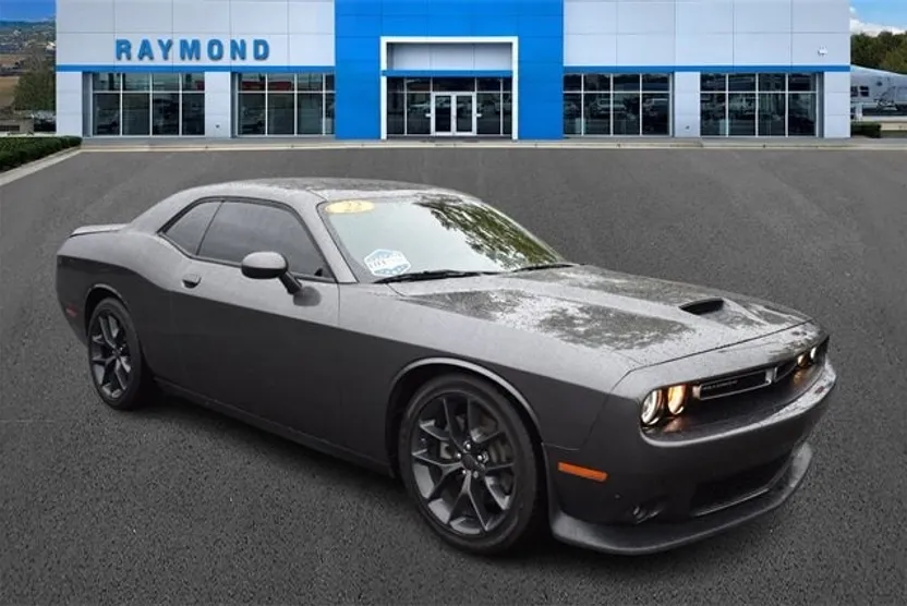 2022 Dodge Challenger GT photo 1