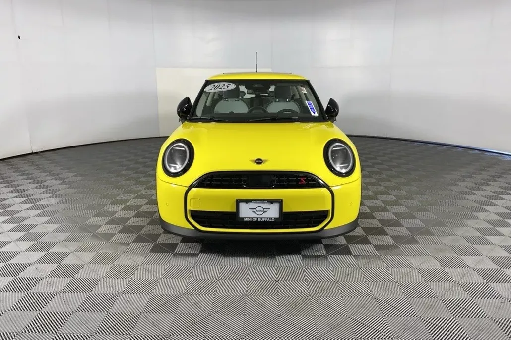2025 Mini Cooper 2 Door Hardtop S photo 1