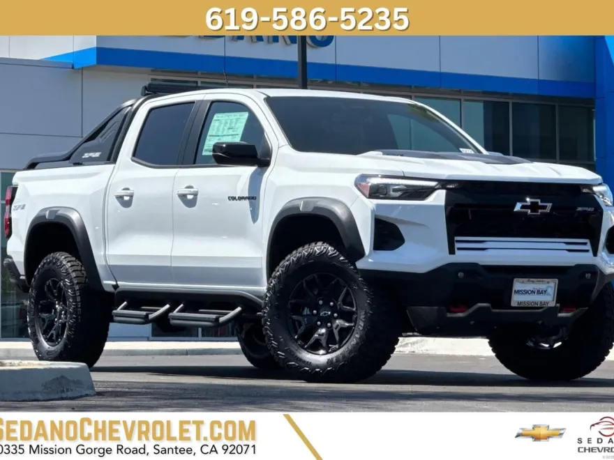 2025 Chevrolet Colorado ZR2 photo 1