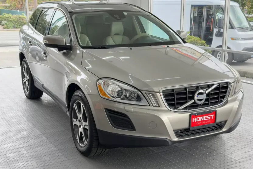 2013 Volvo XC60 T6 Premier Plus photo 1