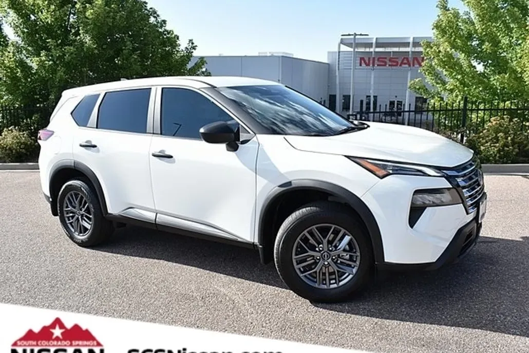 2026 Nissan Rogue S photo 1