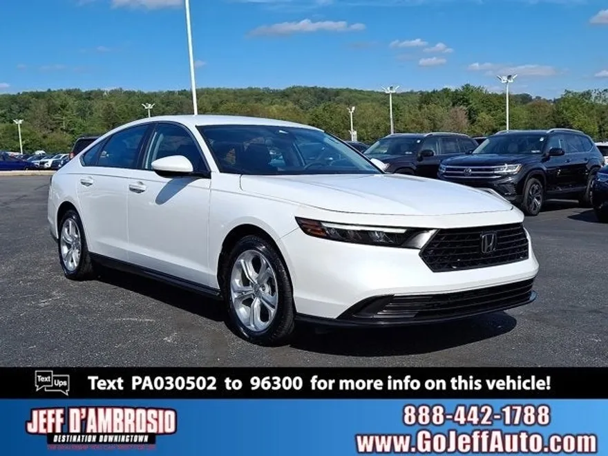 2023 Honda Accord LX photo 1