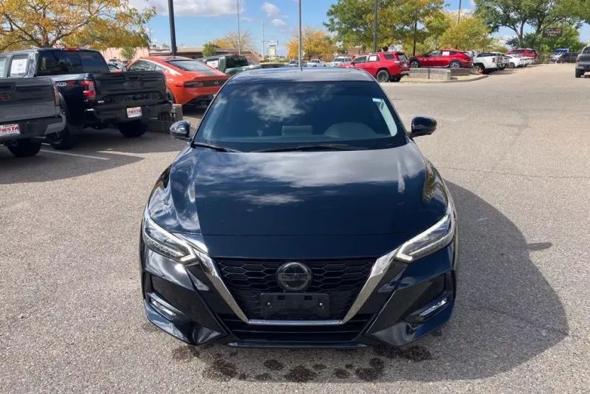 2022 Nissan Sentra SR photo 1