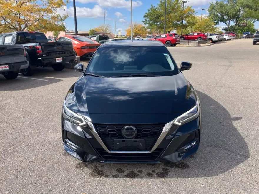 2022 Nissan Sentra SR photo 1