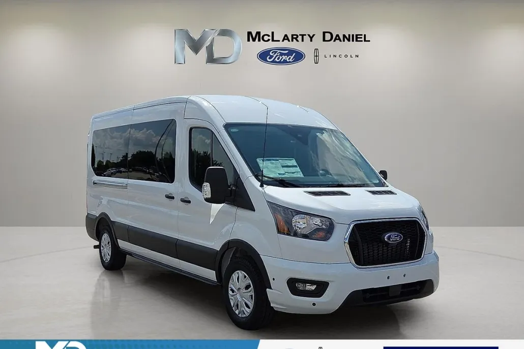 2025 Ford Transit photo 1