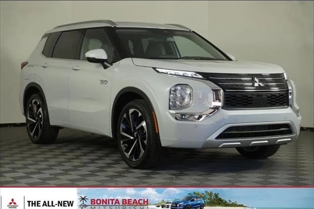 2025 Mitsubishi Outlander PHEV SEL photo 1