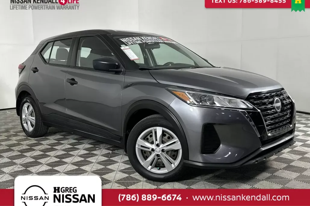 2023 Nissan Kicks S photo 1
