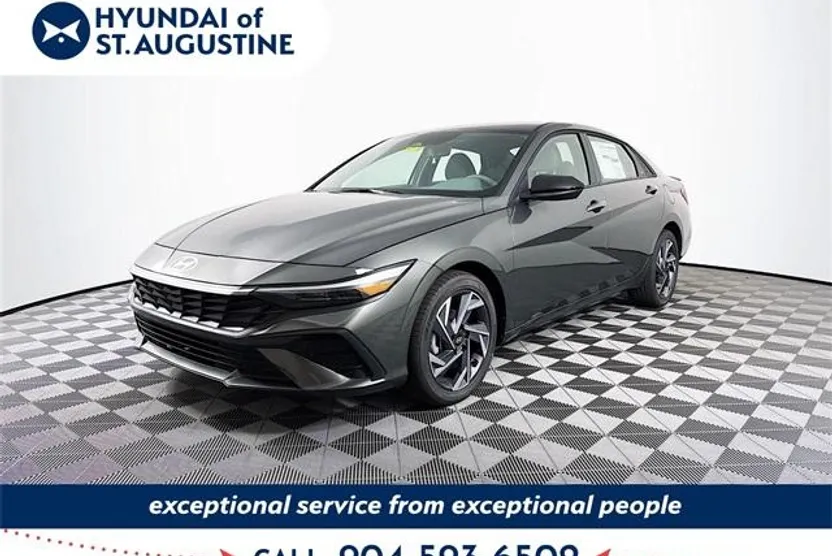 2025 Hyundai Elantra SEL Sport photo 1
