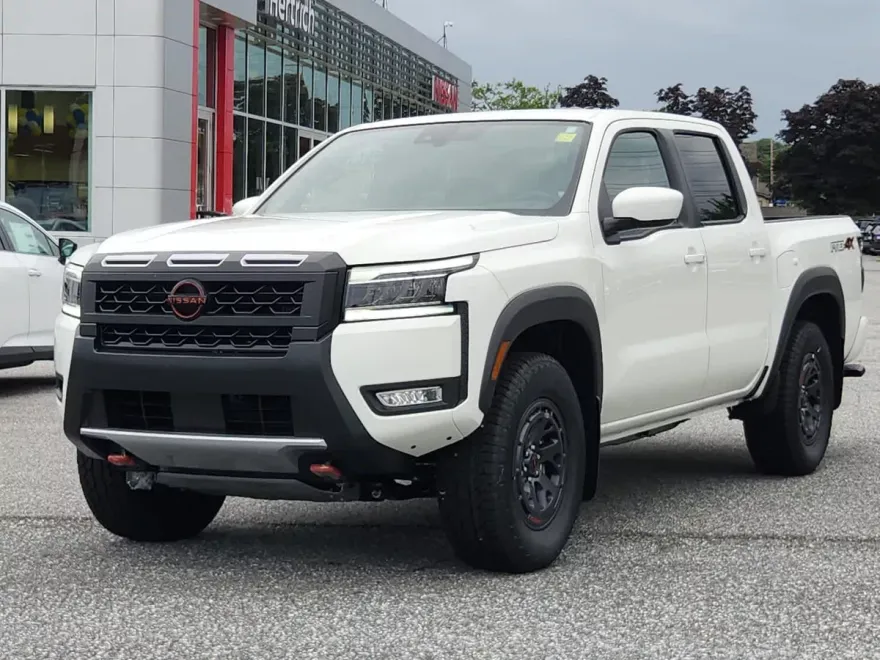 2025 Nissan Frontier PRO-4X photo 1
