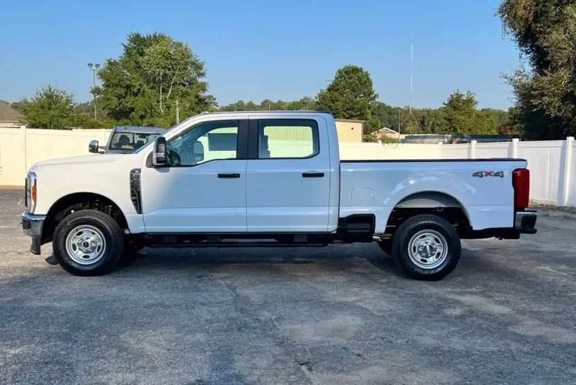 2026 Ford F-250 photo 1