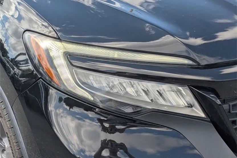 2020 Honda Passport Touring photo 1
