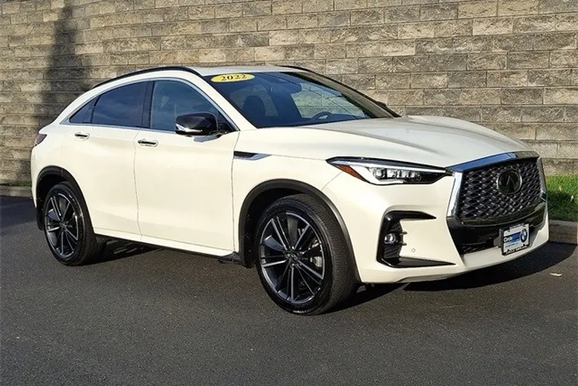 2022 Infiniti QX55 Essential photo 1