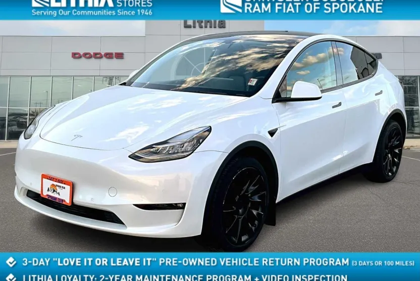 2022 Tesla Model Y Long Range photo 1