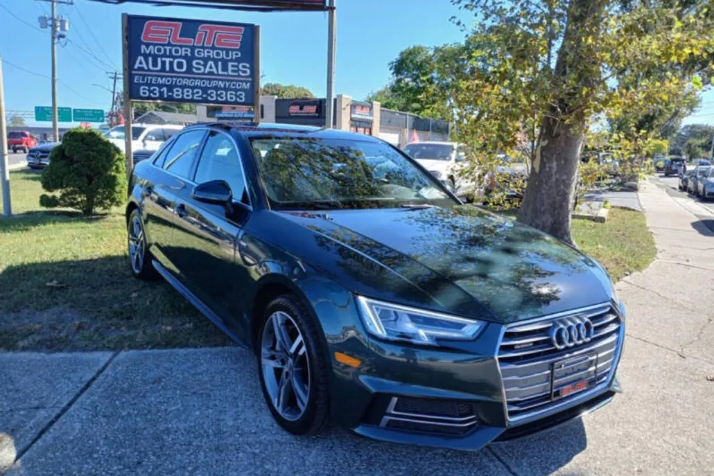 2018 Audi A4 2.0T Quattro Premium Plus photo 1