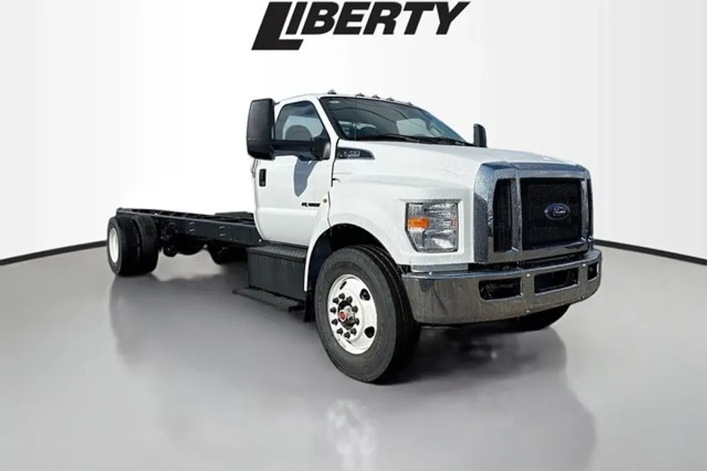 2026 Ford F-750 photo 1