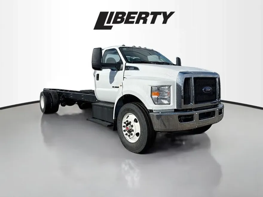 2026 Ford F-750 photo 1