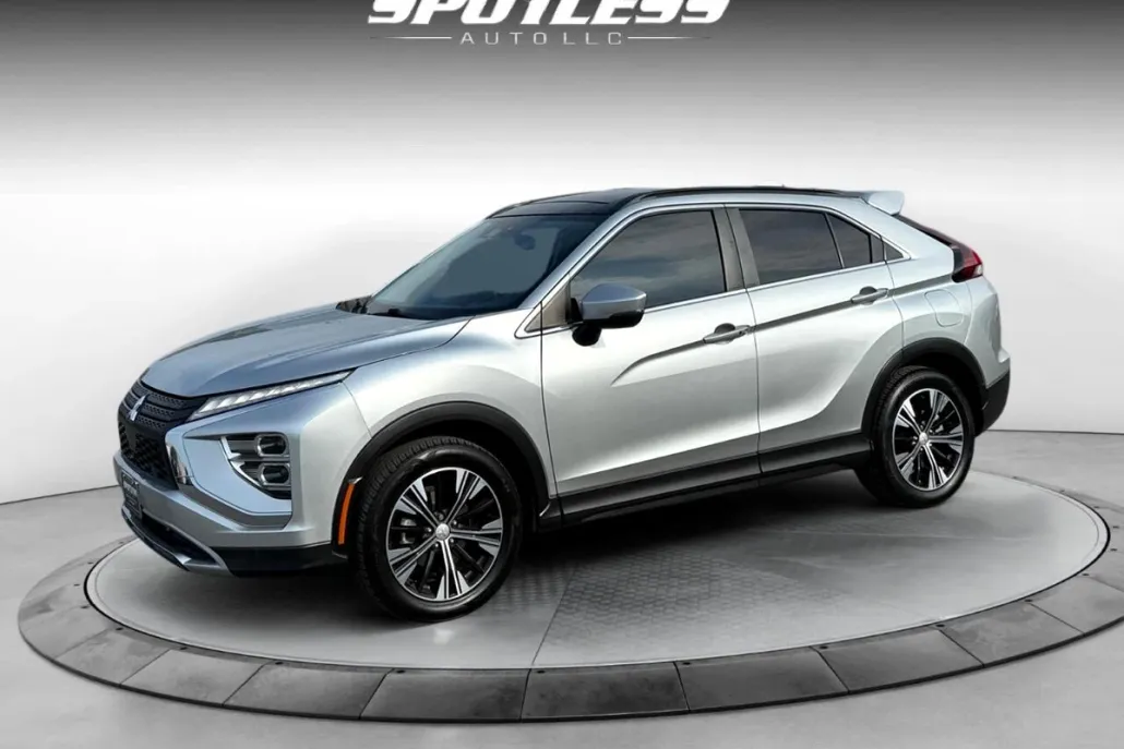 2022 Mitsubishi Eclipse Cross SE photo 1