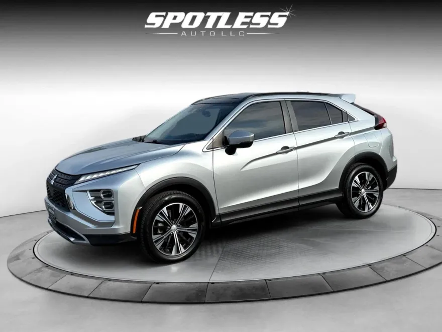 2022 Mitsubishi Eclipse Cross SE photo 1