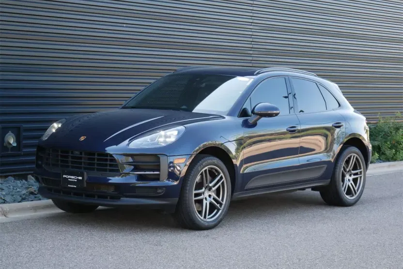 2021 Porsche Macan Base photo 1