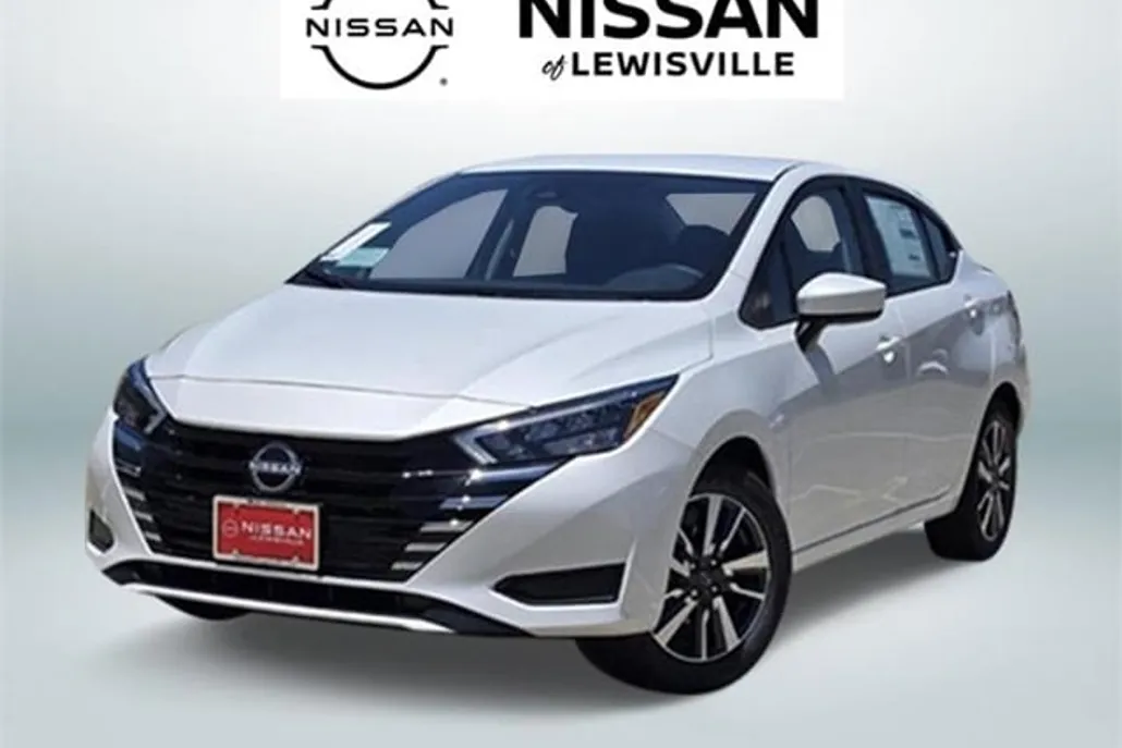 2025 Nissan Versa 1.6 SV photo 1