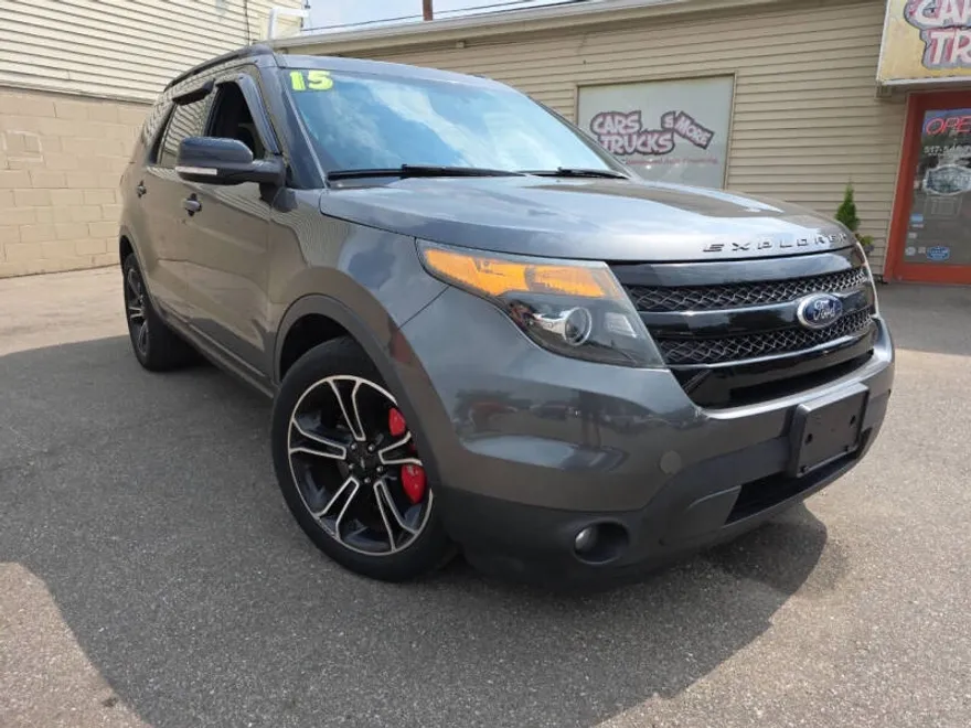 2015 Ford Explorer Sport photo 1