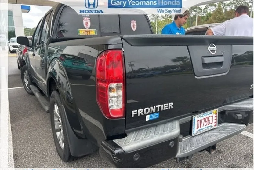 2020 Nissan Frontier SV photo 1
