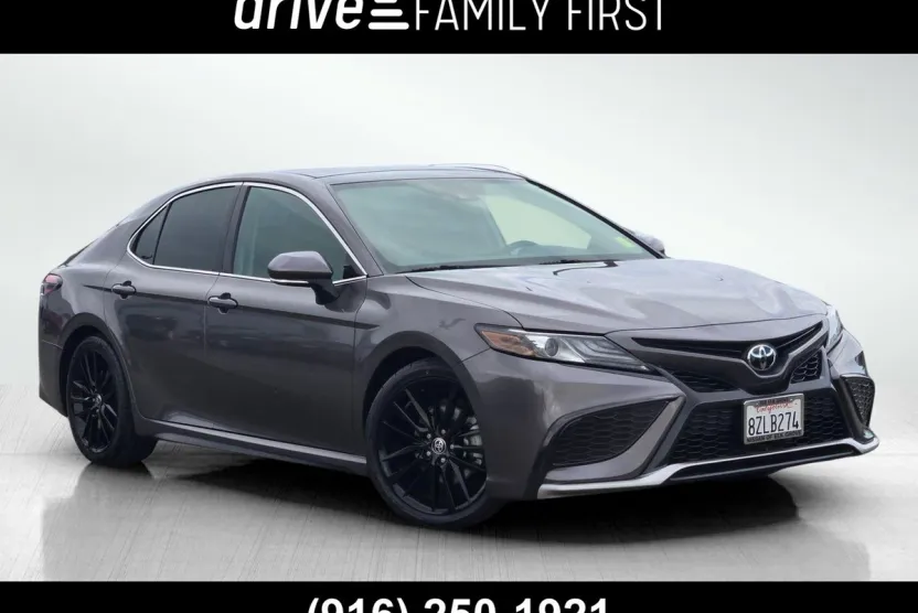 2022 Toyota Camry XSE photo 1