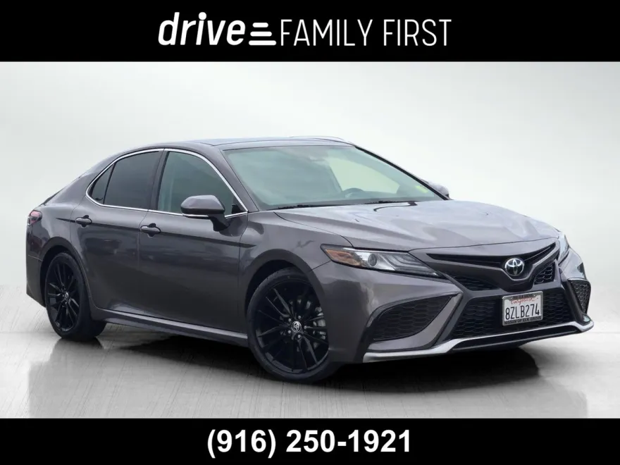 2022 Toyota Camry XSE photo 1