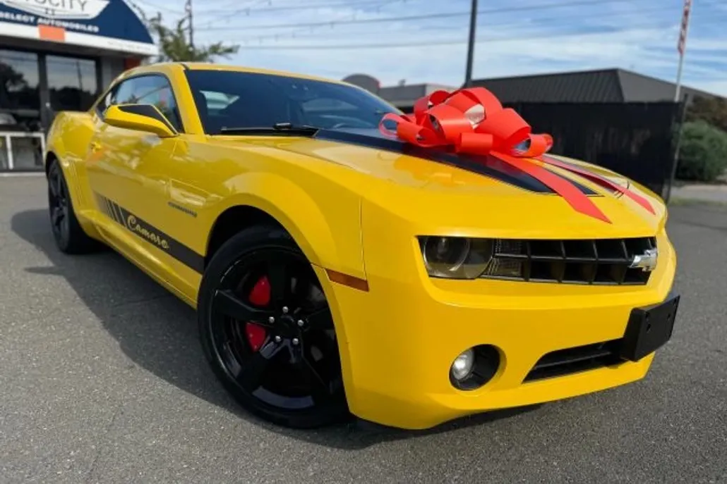 2011 Chevrolet Camaro Coupe photo 1