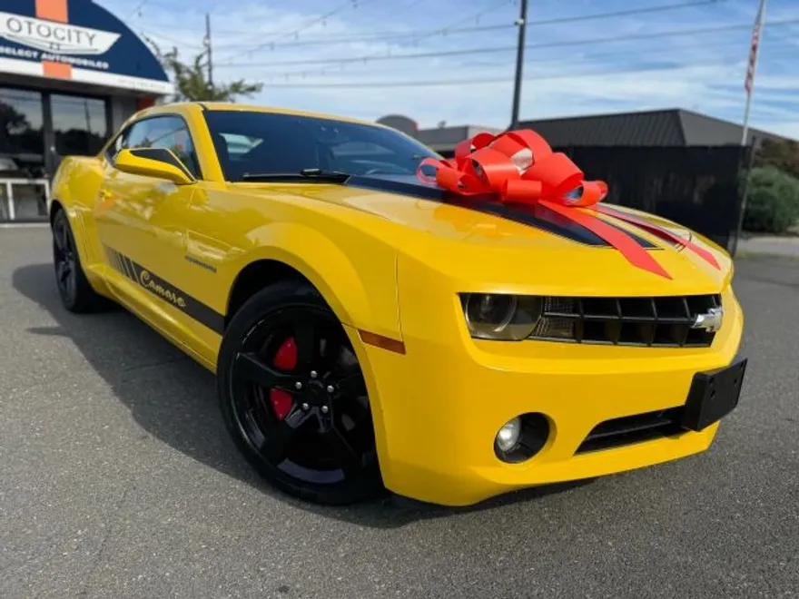 2011 Chevrolet Camaro Coupe photo 1