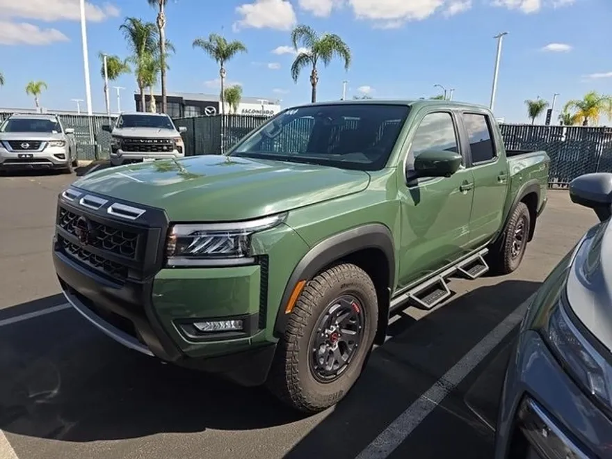 2025 Nissan Frontier PRO-X photo 1