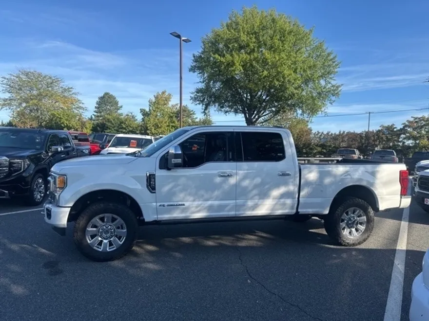 2022 Ford F-350 Platinum photo 1