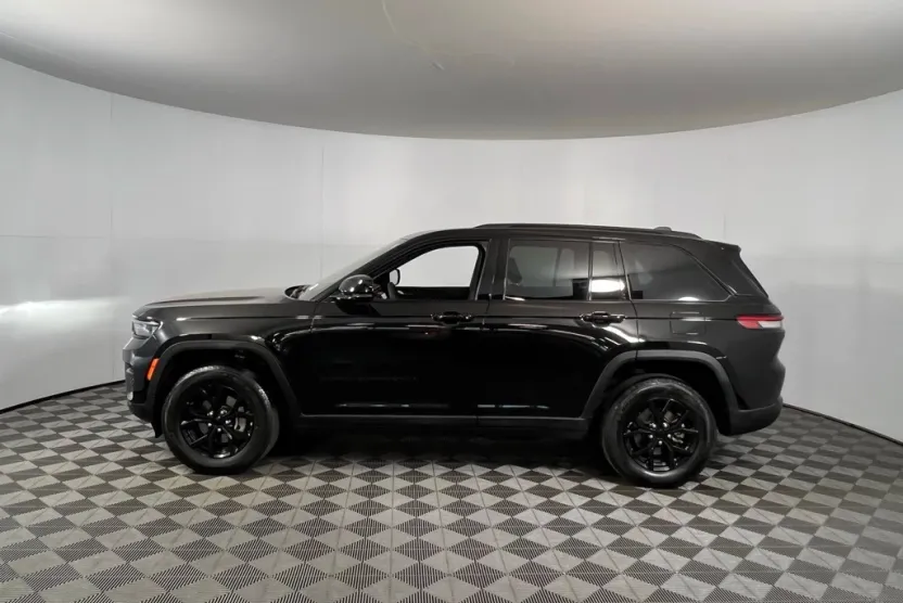 2024 Jeep Grand Cherokee Altitude X photo 1