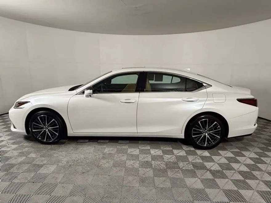 2025 Lexus ES 350 Base photo 1